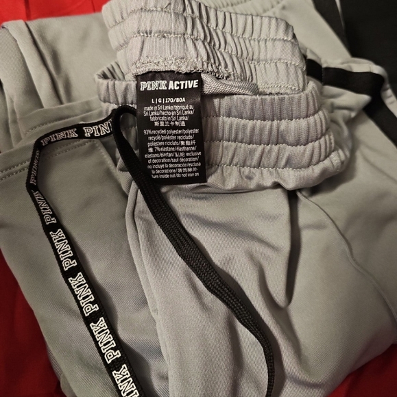 PINK active wear - Picture 1 of 3